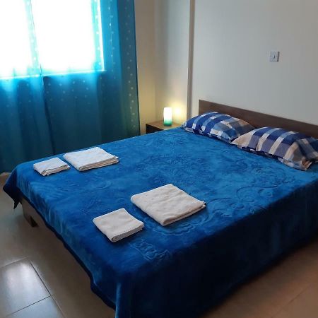 Vasilas Holiday Apartment #1 ลาร์นาคา ภายนอก รูปภาพ