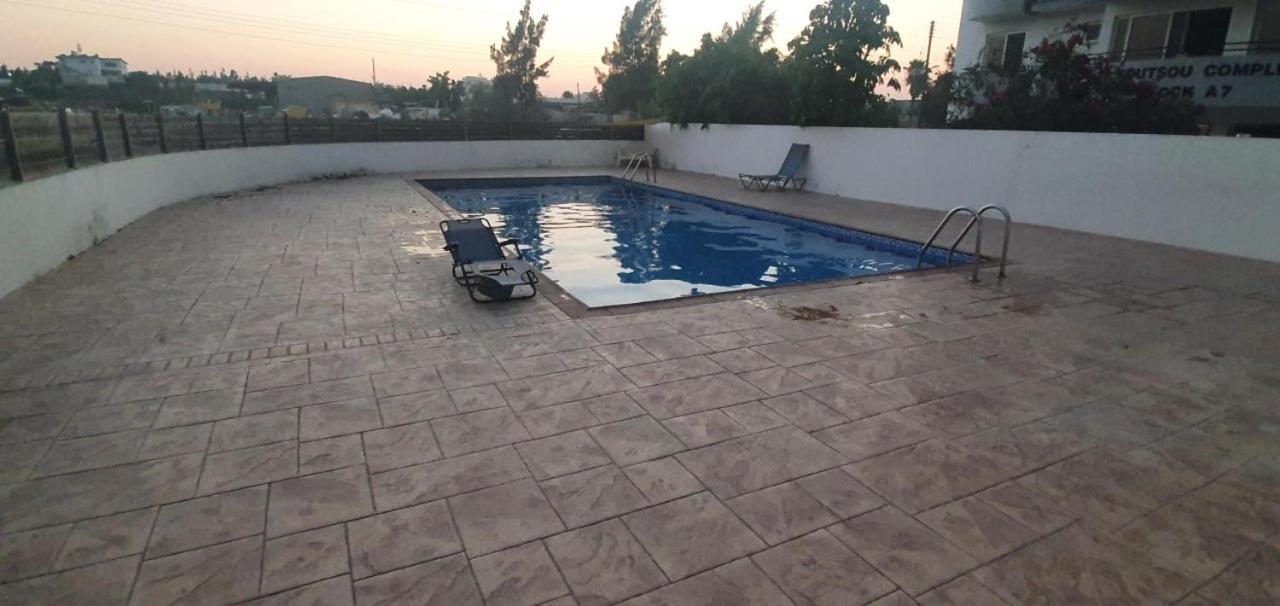 Vasilas Holiday Apartment #1 ลาร์นาคา ภายนอก รูปภาพ