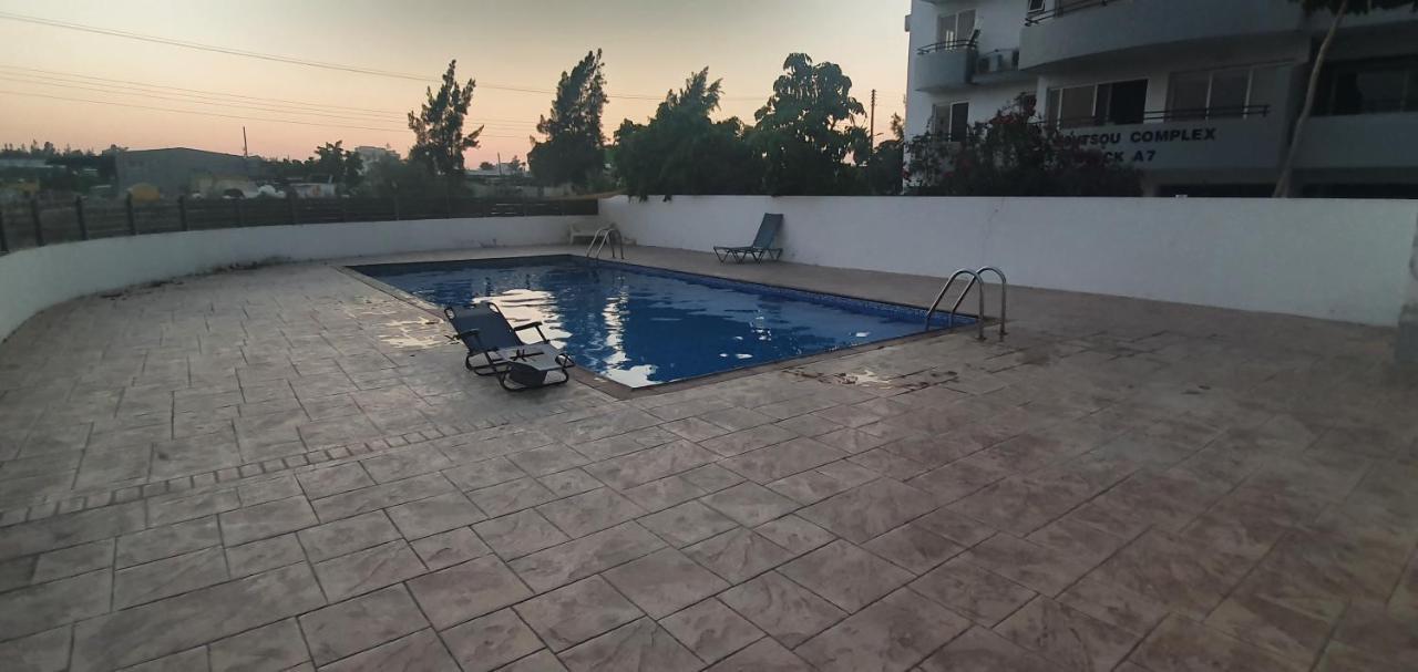 Vasilas Holiday Apartment #1 ลาร์นาคา ภายนอก รูปภาพ