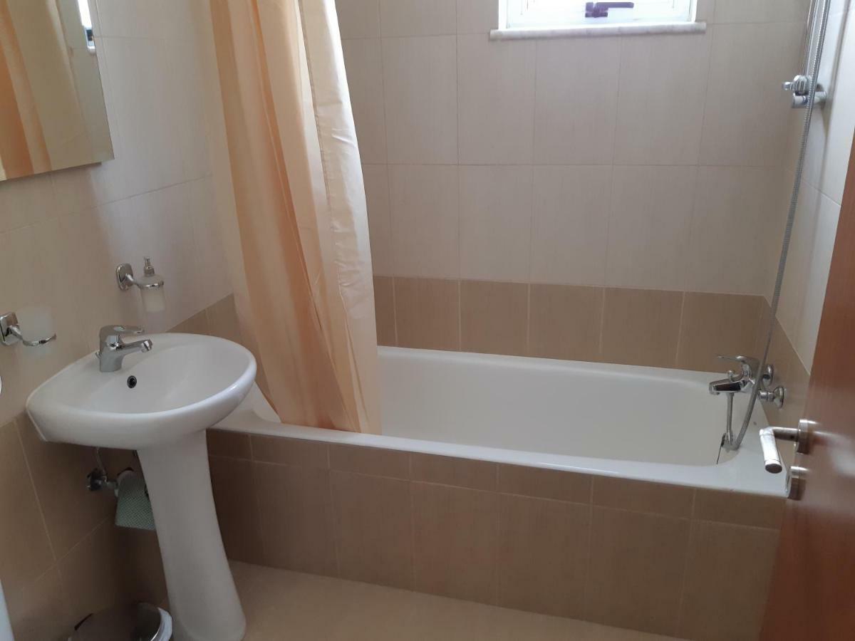 Vasilas Holiday Apartment #1 ลาร์นาคา ภายนอก รูปภาพ