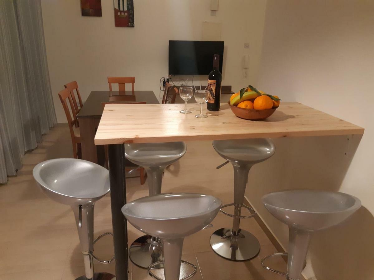 Vasilas Holiday Apartment #1 ลาร์นาคา ภายนอก รูปภาพ